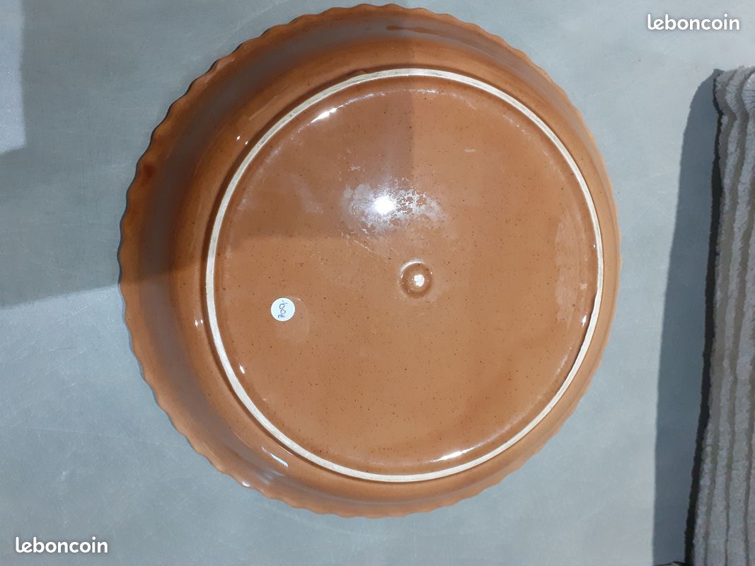 Couvercle En Barbotine Pour Plat à Tarte – Décor Fruits Rouges, Années 60