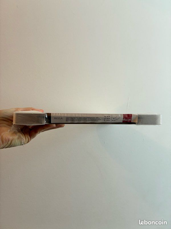 Rigga shelf predrilled for use with concealed fixings (image 2)