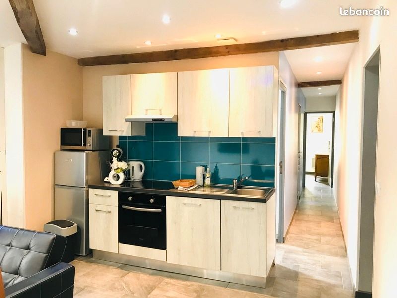 Immeuble 14 pièces 320 m² · à La Guerche-sur-l'Aubois · 320 m² · 276 000 €