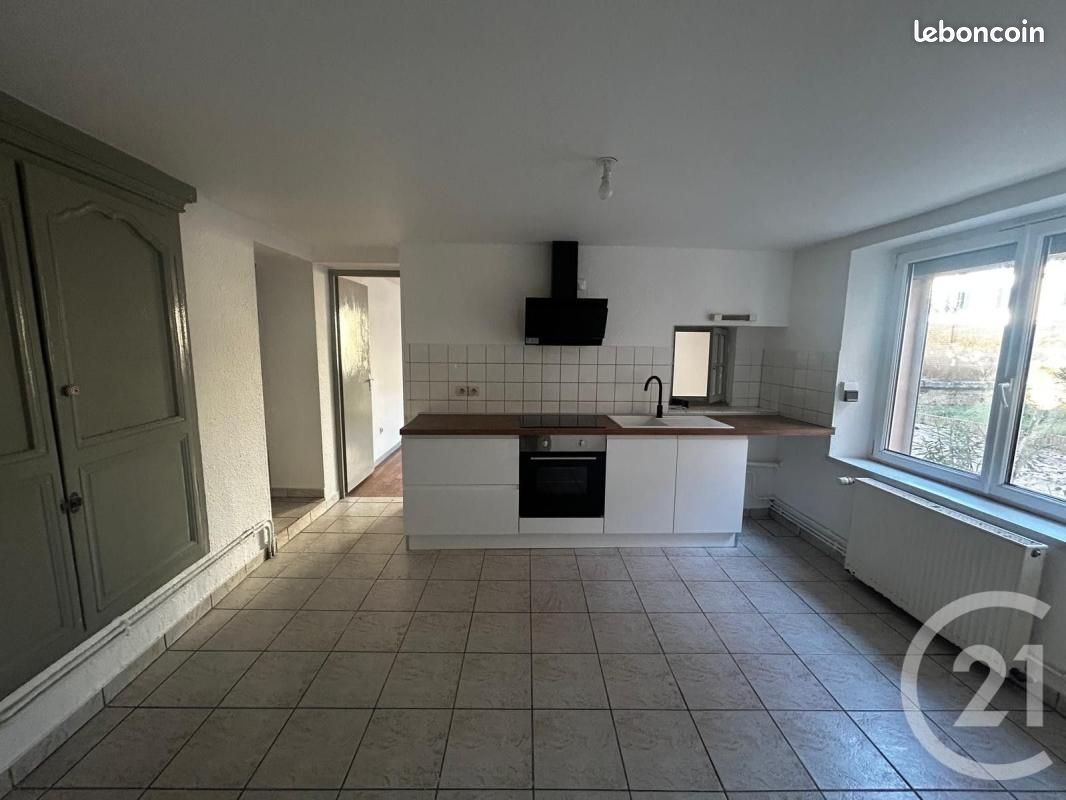 Maison 6 pièces 147 m² · à Vigneulles-lès-Hattonchâtel · 147 m² · 890 €/mois