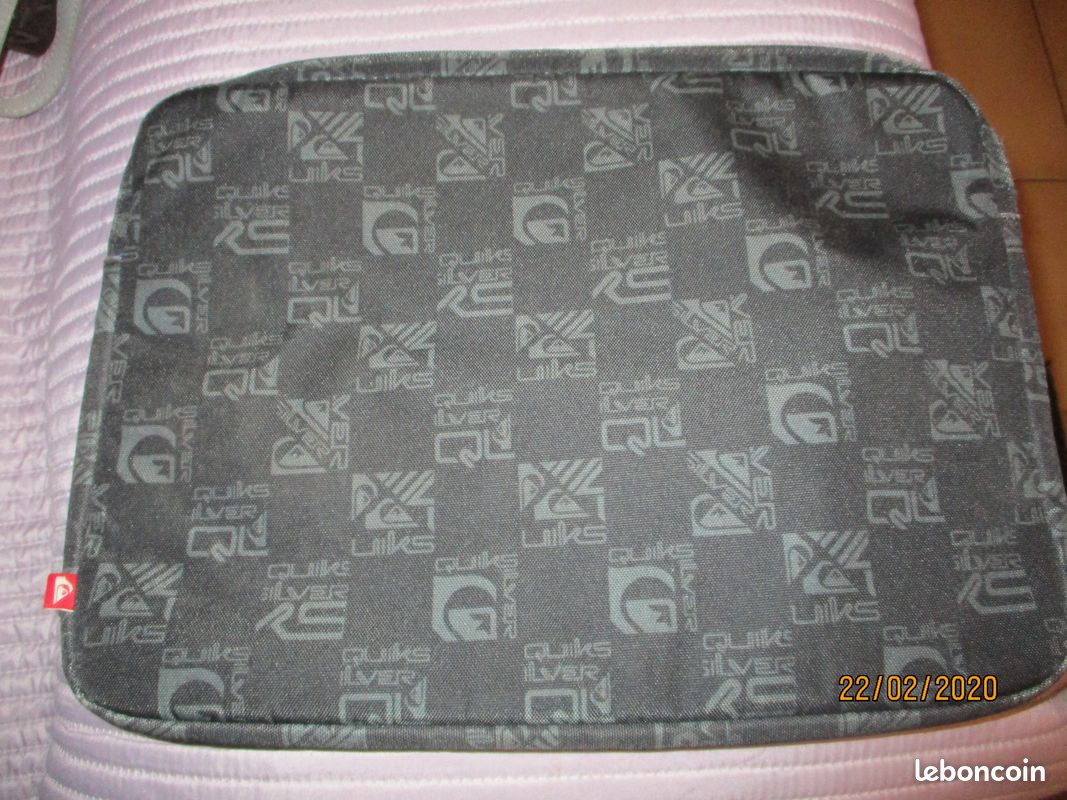 Housse protection ordinateur Quicksilver (image 1)