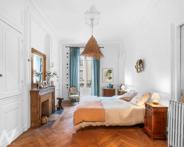 Appartement 560 000 € - 145 m²