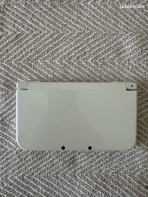 New 3DS XL (image 2)
