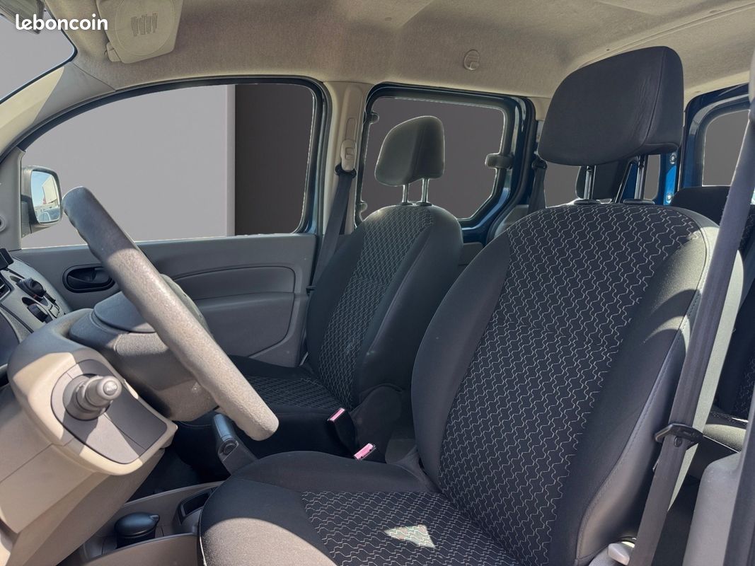 RENAULT KANGOO 1.5 dCi 70 eco2 Authentique 5 Places Garantie 12 mois (image 9)