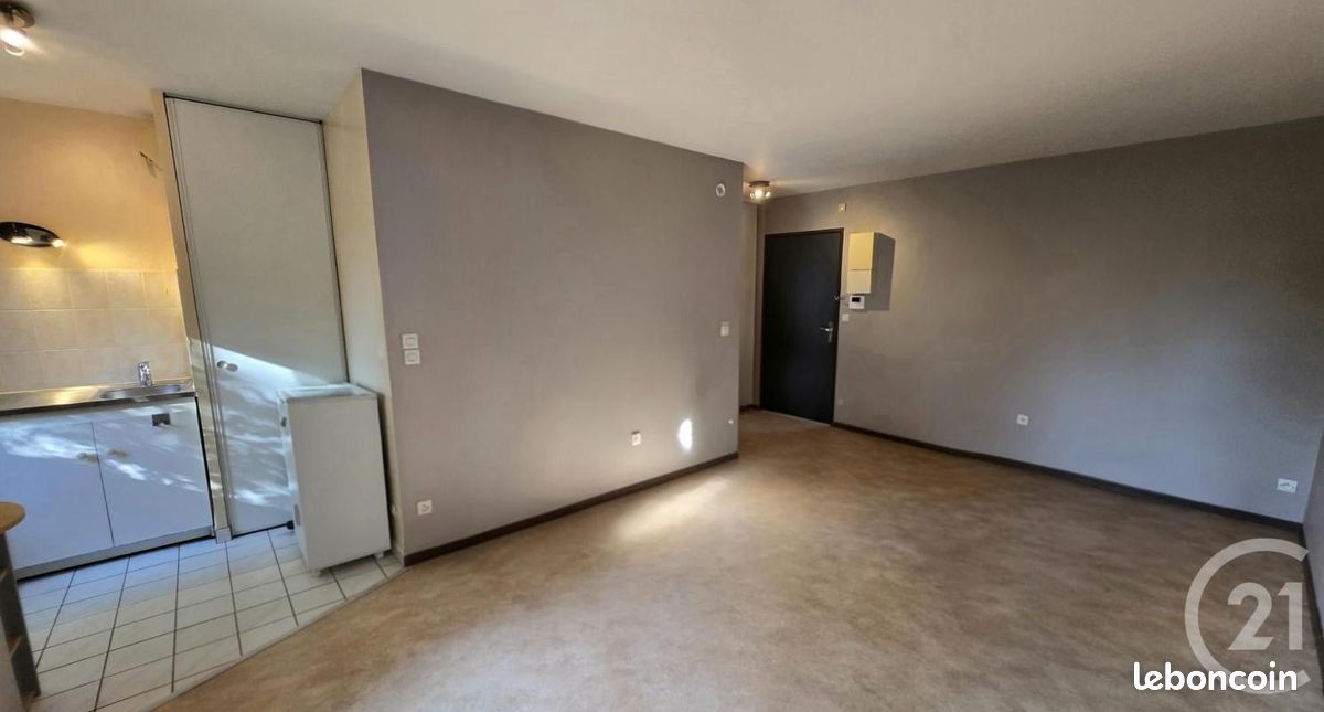 Appartement 1 pièce 28 m² · à Compiègne · 28 m² · 84 000 €