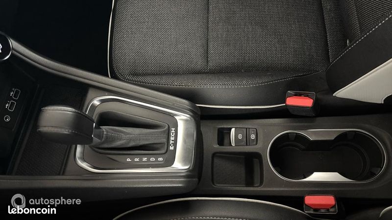 Renault Captur 1.6 E-Tech hybride 145ch Techno (image 22)