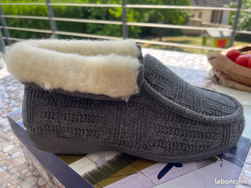 Chaussons en laine (image 1)
