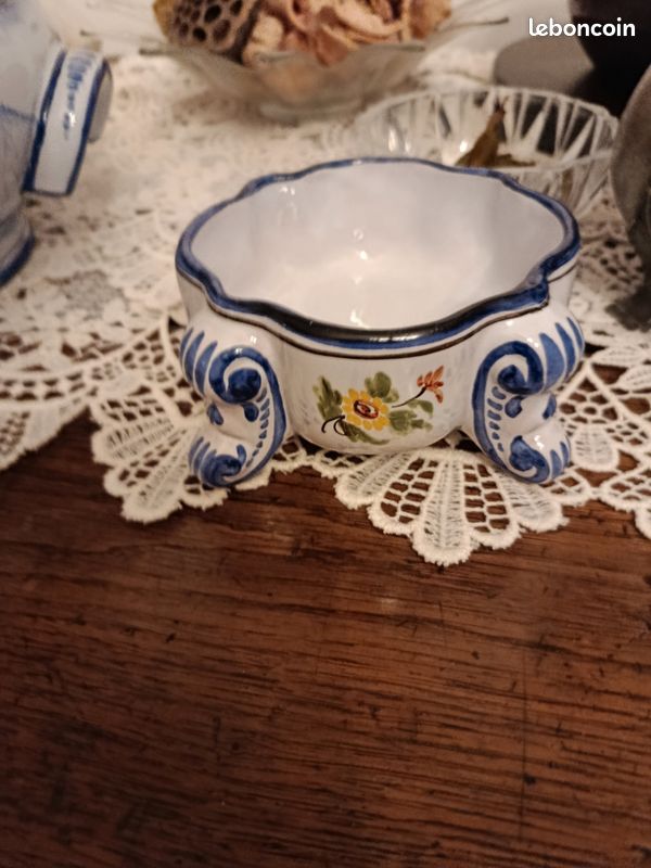 Bonbonnière faience de Nevers (image 6)