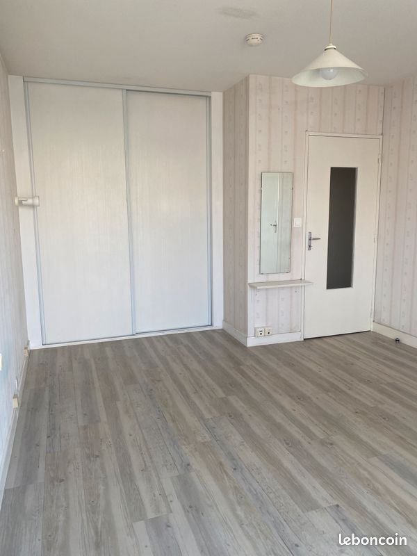 Appartement à louer dans résidence - Poitiers Gibauderie - T1 28m2 - Poitiers 86000 (image principale 1)