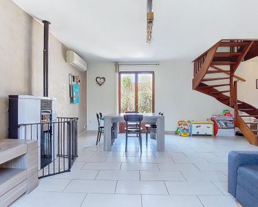 Maison 325 000 € - 91 m²