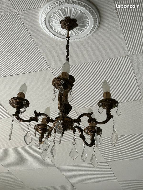 Lustre (image 1)