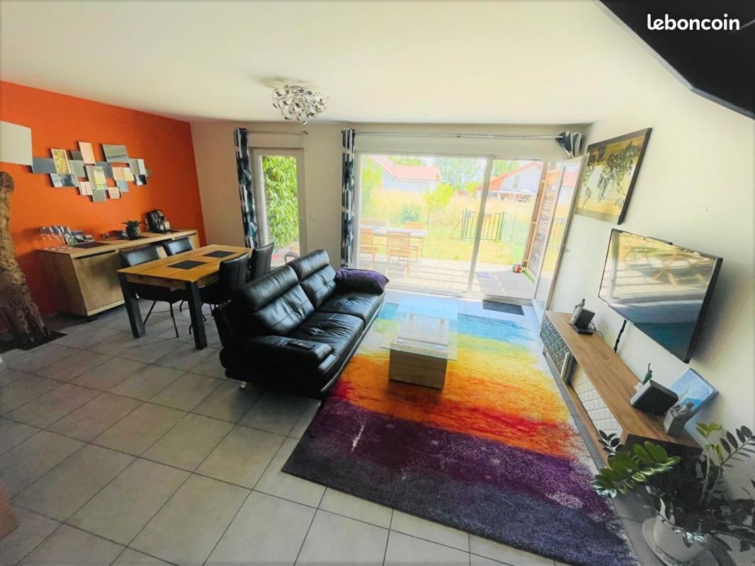Maison 4 pièces 88 m² · à Gex · 88 m² · 2 390 €/mois