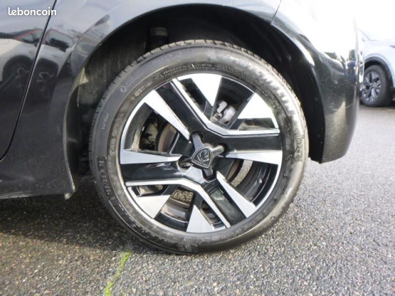 Peugeot 208 1.2 Hybrid 110ch Allure e-DCS6 (image 16)