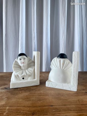 Paire De Serre-livres En Plâtre Ancien Représentant Des Enfants Lisant Vers Les Ann%c3%a9es 1920