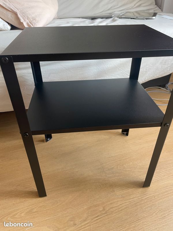 Table de chevet (image 1)