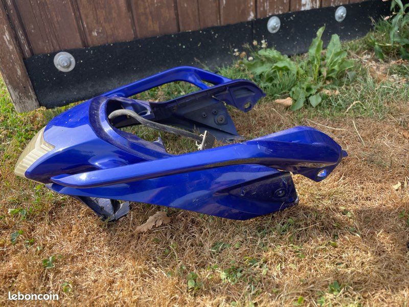 Poignée arrière & feu fz6 (image 3)