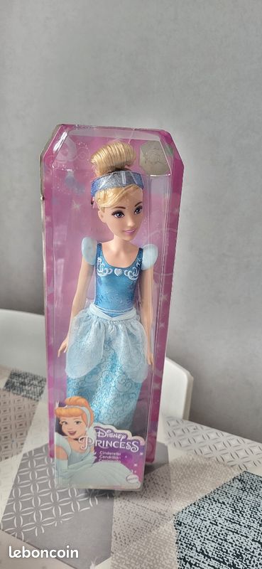 Poupées disney (image 2)
