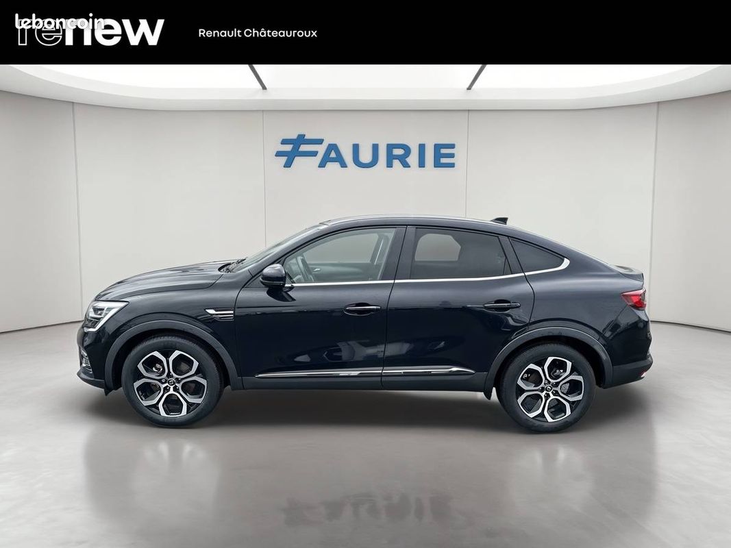 RENAULT Arkana E-Tech hybride 145 - 22 Techno (image 8)
