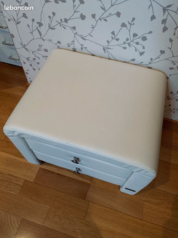 Table de chevet simili cuir (image 1)