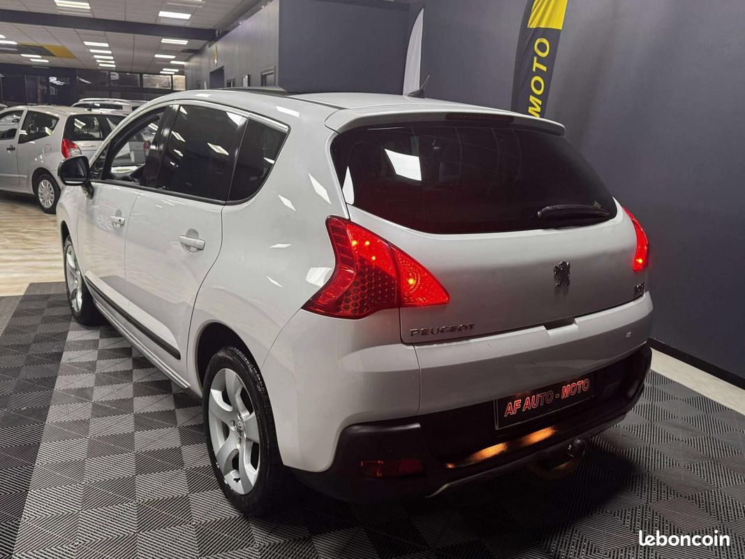 PEUGEOT 3008 1.6 HDi FAP - 112 féline PHASE 1 (image 3)