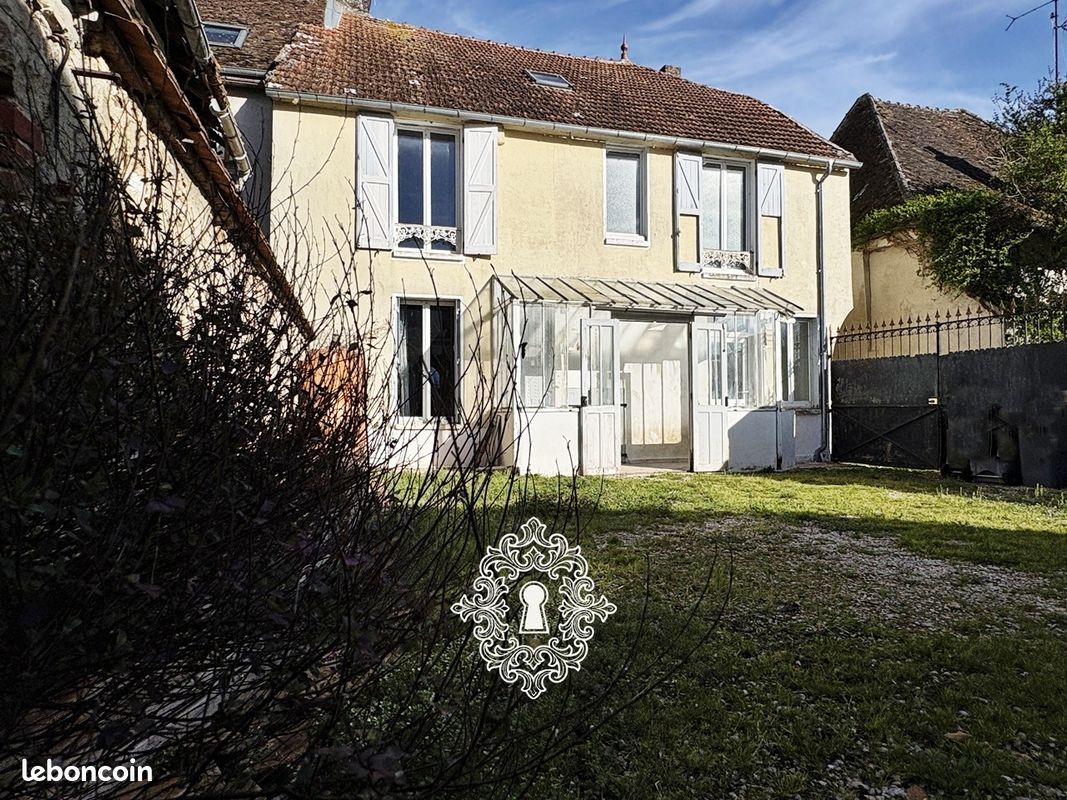 Maison 7 pièces 173 m² · à Nogent-sur-Seine · 173 m² · 149 800 €