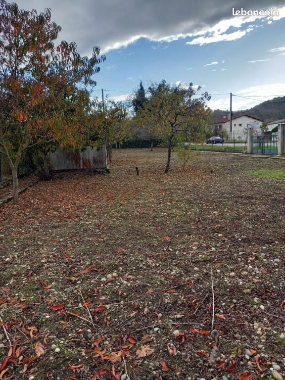 Terrain constructible de 561 m² à deux pas de Foix · à Crampagna · 43 900 €