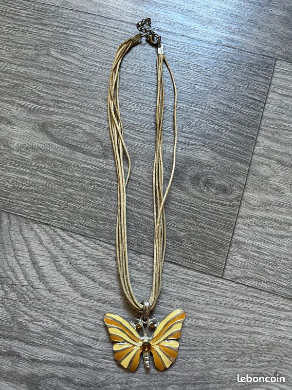 Collier (image 2)