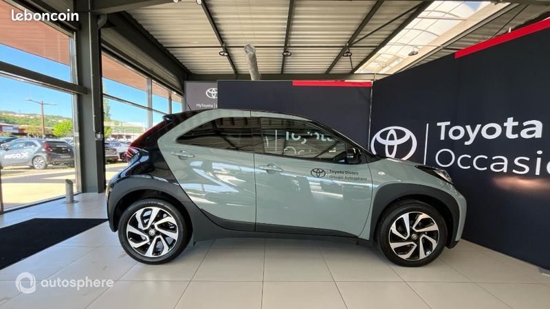 Toyota Aygo X 1.0 VVT-i 72ch Design MY24 (image 4)