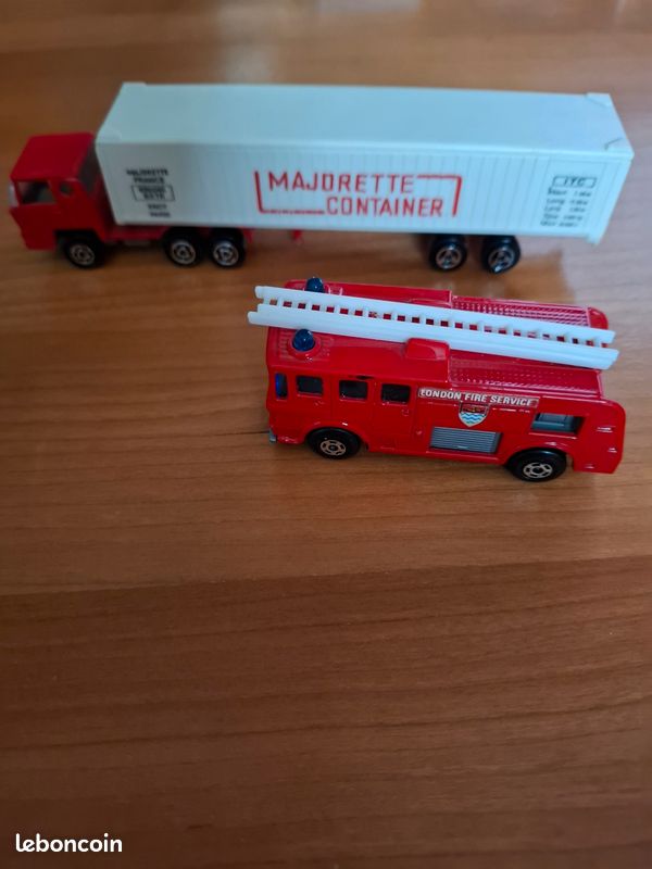 Remorque Porte-voiture Majorette échelle 1:60 - Modèle Militaire Deutz 1970, Occasion