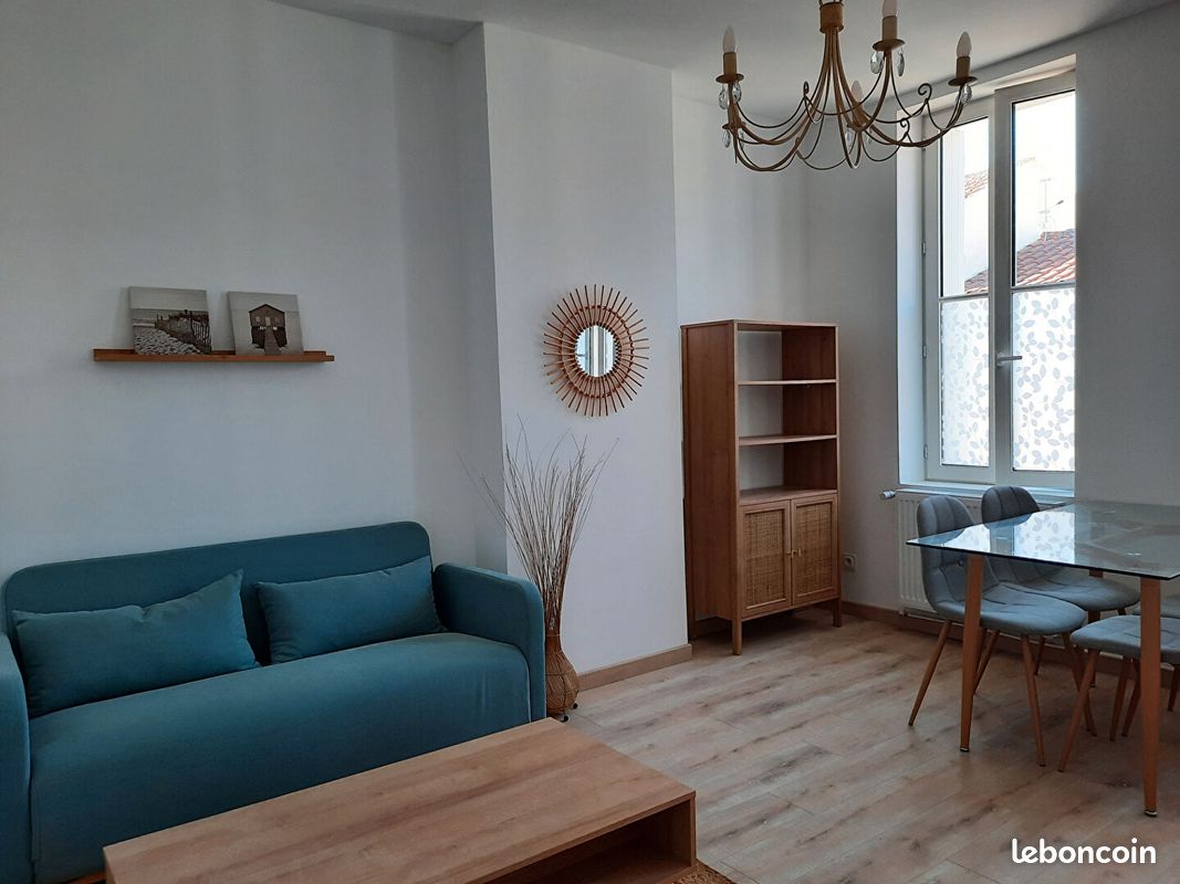Maison 2 pièces 59 m² · à Rochefort · 59 m² · 770 €
