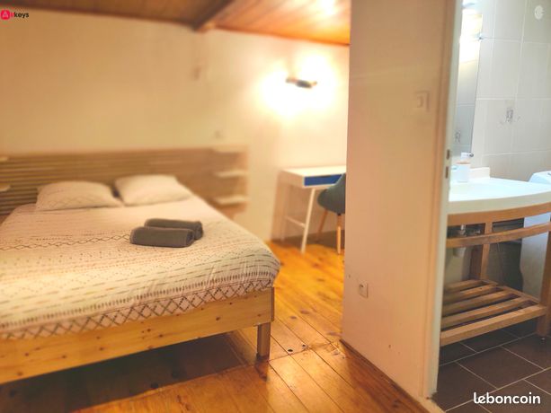 Petite maison de ville duplex AURIOL