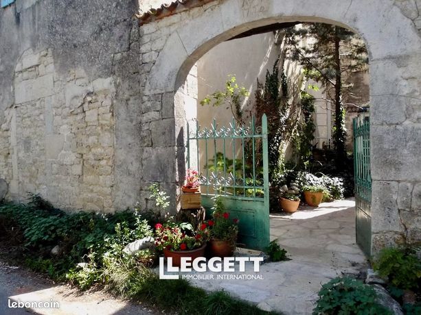 Maison 20 pièces 416 m²