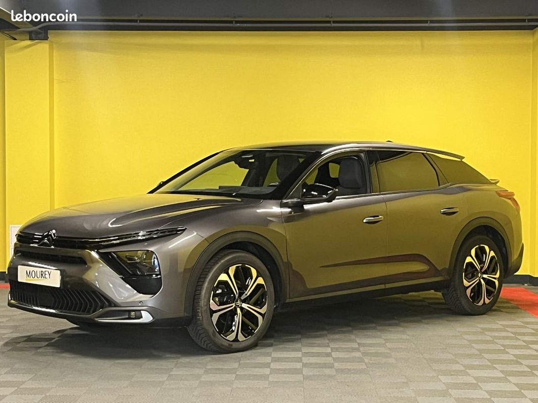 Citroen c5 x essence 130 cv bv eat8 / cuir / camera / affichage tete haute / chargeur induction (image 1)