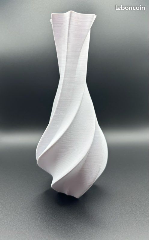 Vase (image 1)