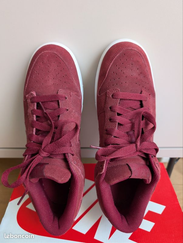 Nike Dunk Retro Low 10.5 44.5 Equipe Rouge Team Red Velours Bordeaux (image 4)