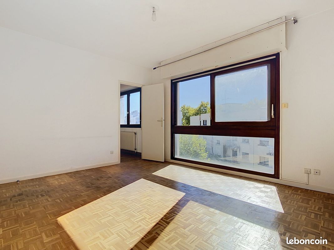 Appartement 2 pièces 54 m² · à Grenoble · 54 m² · 105 000 €