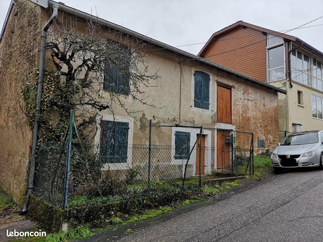 Maison 3 pièces 200 m² · à Neufmaisons · 200 m² · 35 000 €
