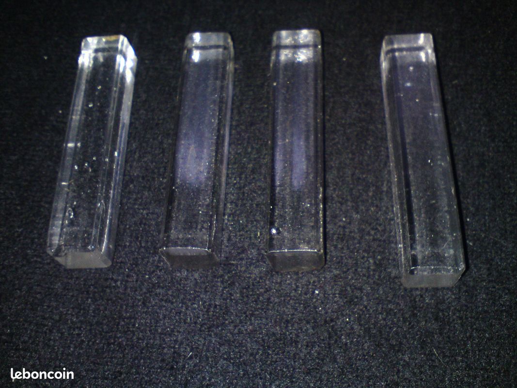 Présentoirs ou porte-couteau en verre (image 2)