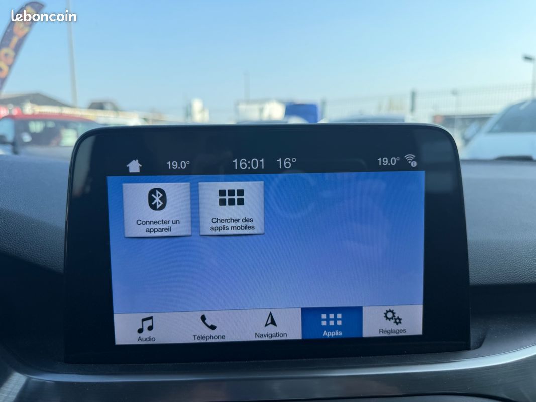 FORD FOCUS BREAK 1.0 ECOBOOST SCTI 125CH TITANIUM - BLUETOOTH - GPS - CROCHET D'ATTELAGE - RADAR DE RECUl (image 30)