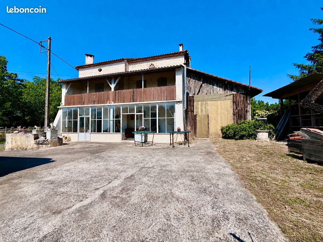 Maison 5 pièces 148 m² · à Castelmoron-sur-Lot · 148 m² · 125 000 €