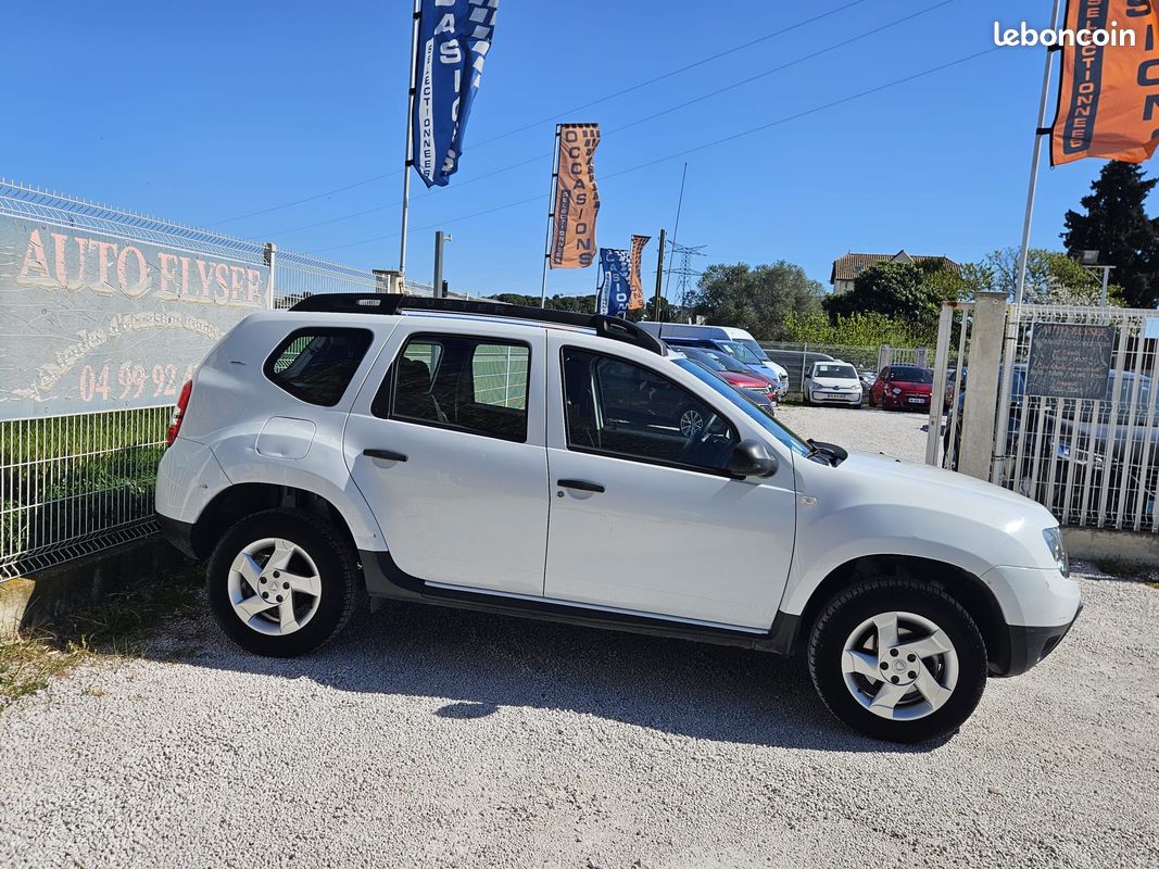 Dacia Duster 1.5 DCI 90cv 4x2 Édition 2017 1ère Main (image 6)
