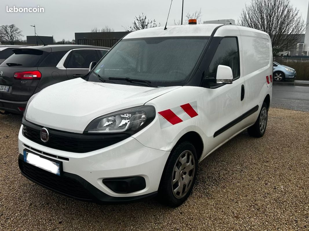 FIAT DOBLO CARGO FT 1.4 GNV TJET 120 cv PACK PROFESSIONAL 5 408 HT (image 1)