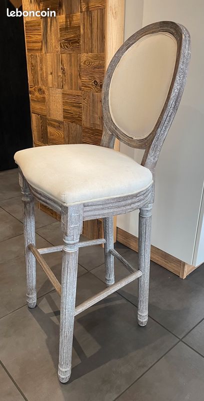 Tabouret médaillon (image 1)