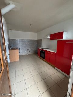 Appartement 3 pièces 67 m² · à Sarras · 67 m² · 690 €