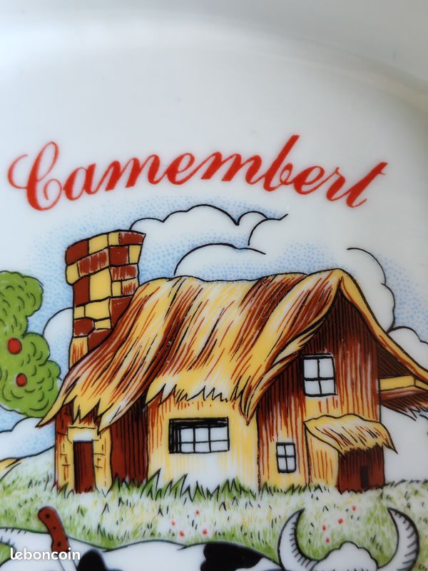 Plat à Camembert Castelroux Avec Tête De Vache - Années 70 - Parfait état