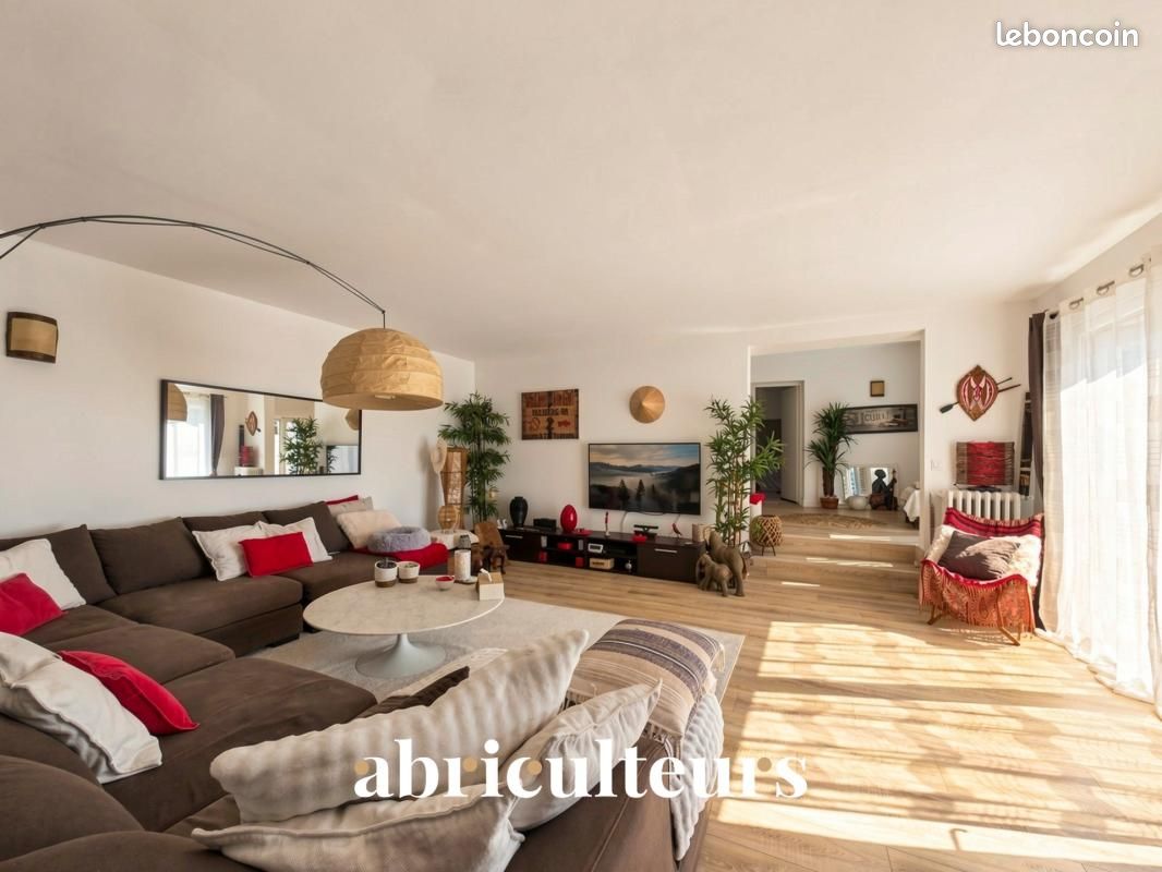 Appartement 5 pièces 176 m² · à Colombes · 176 m² · 640 000 €