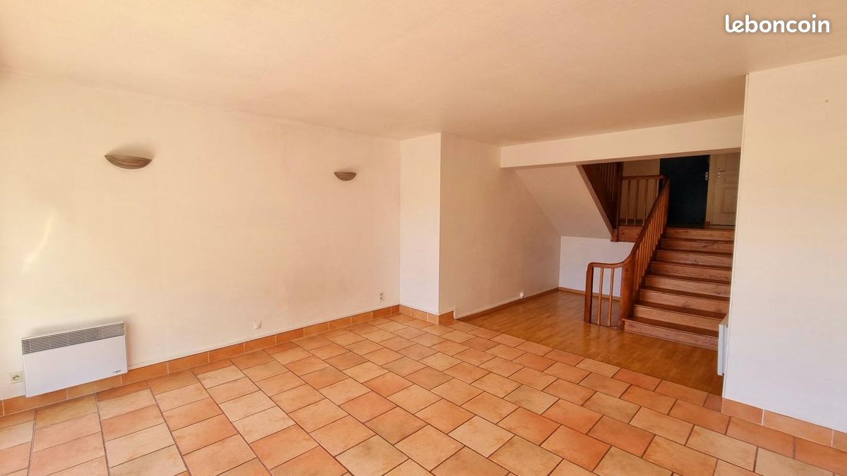 Appartement 3 pièces 76 m² · à Albi · 76 m² · 790 €