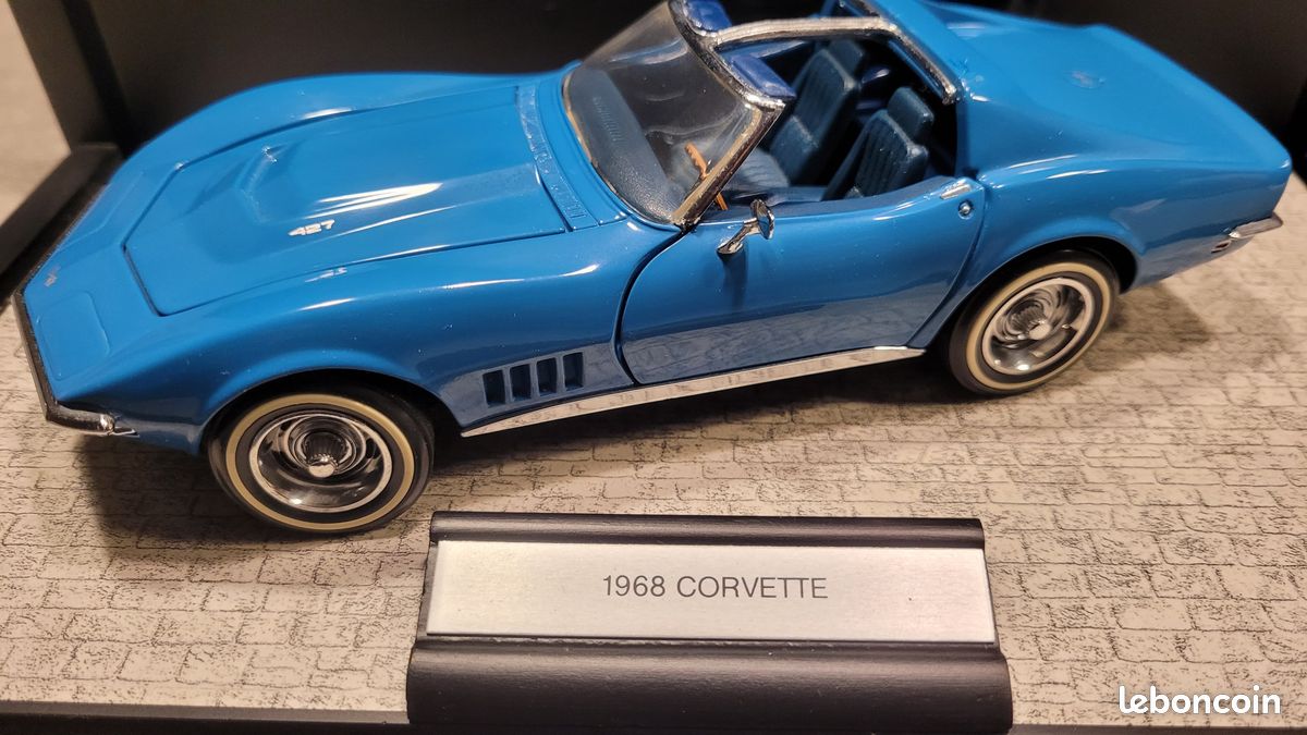 FRANKLIN MINT 1/24 Superbe CHEVROLET CORVETTE C2 Stingray Année 1963