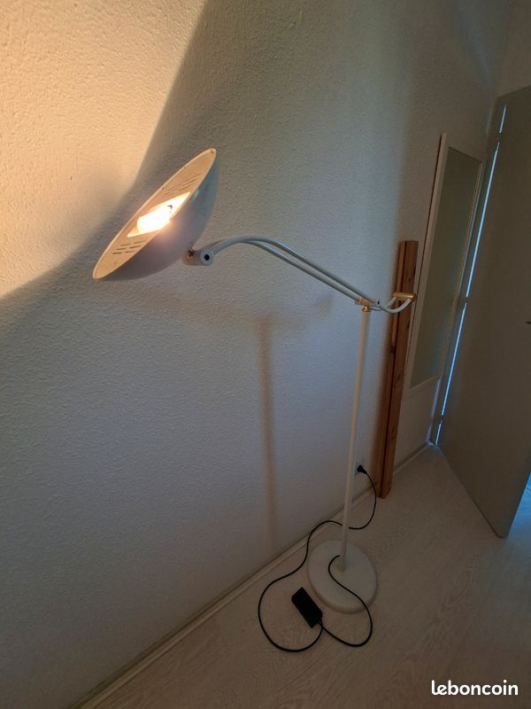 Lampadaire halogène articulé blanc vintage / Rétro (image 1)
