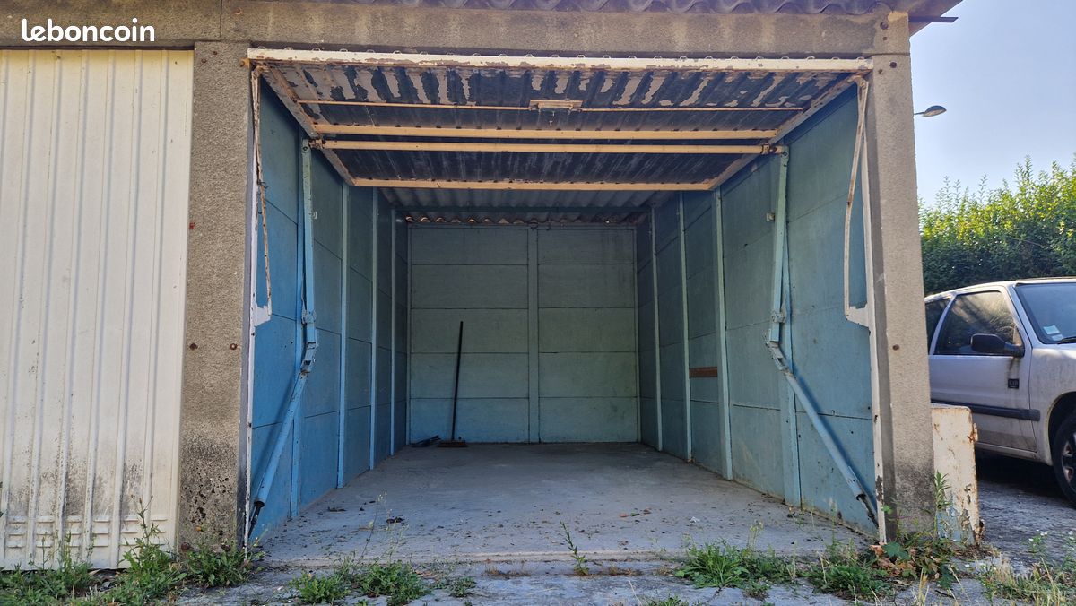Parking 13 m² · à Bourgoin-Jallieu · 13,1 m² · 70 €/mois